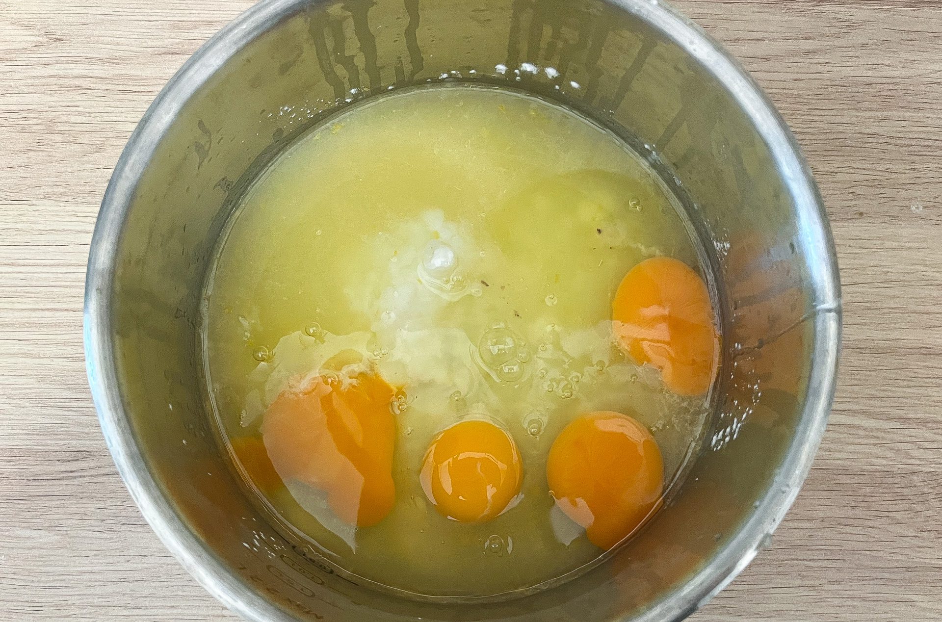 Tarta cytrynowa z bezą włoską