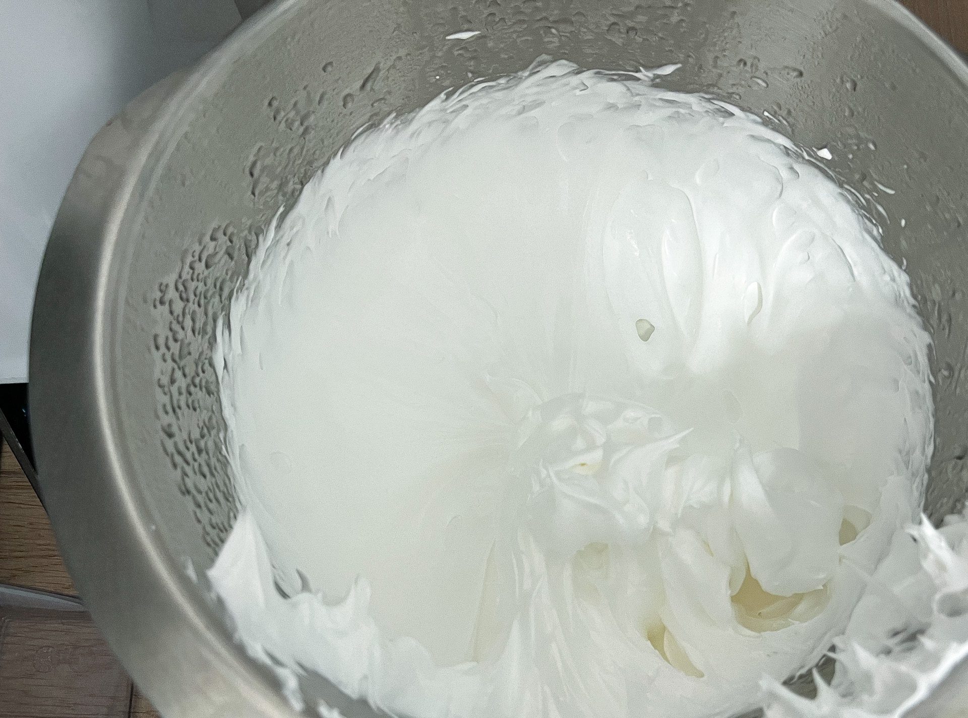 Tarta cytrynowa z bezą włoską