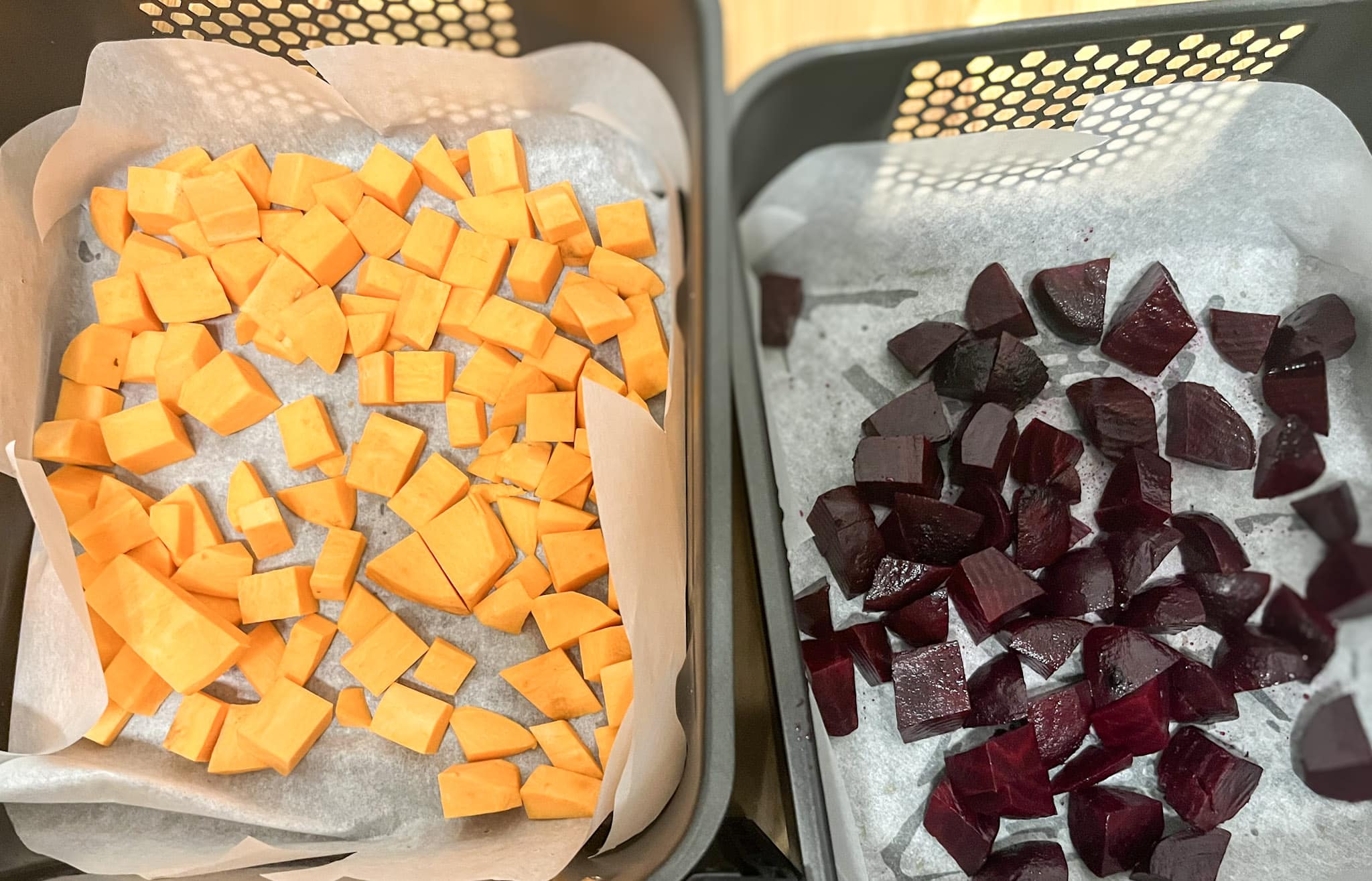 Bataty i buraki gotowe do pieczenia w Air Fryer