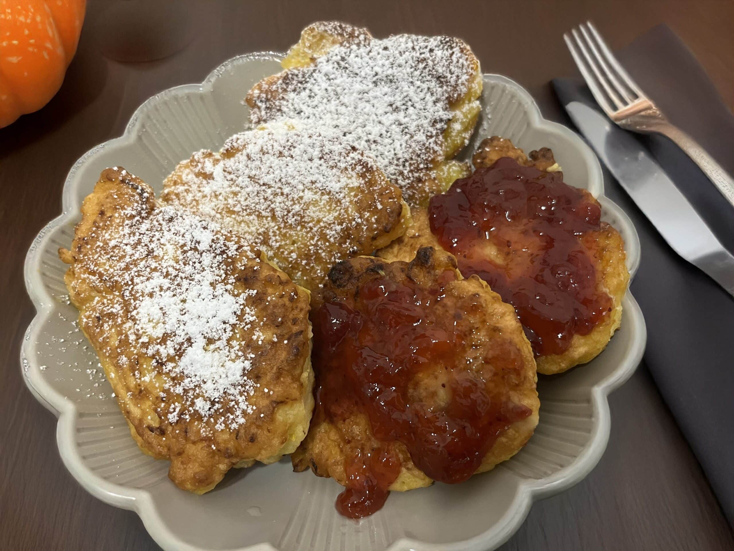 Placki z dyni – puszyste, delikatne i idealne na słodkie śniadanie 1 Placki z dyni