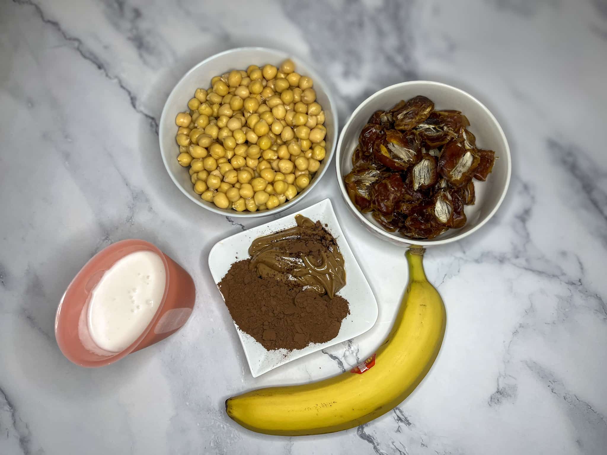 Składniki na domową nutellę